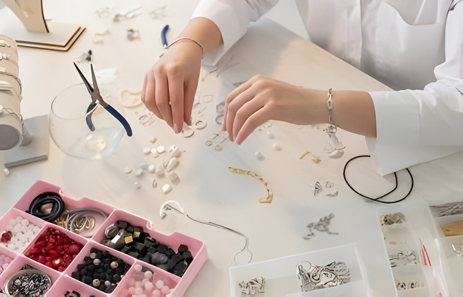 The Art of Jewelry Manufacturing: Exploring the Charm of Materials and Craftsmanship